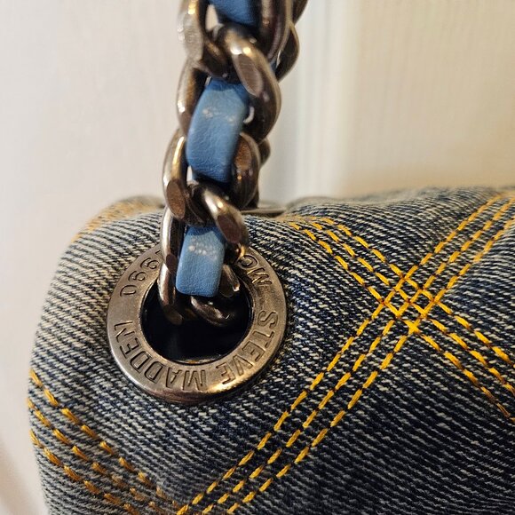 Steve Madden BVOLTURI Quilted Denim Crossbody Purse - Picture 5 of 12